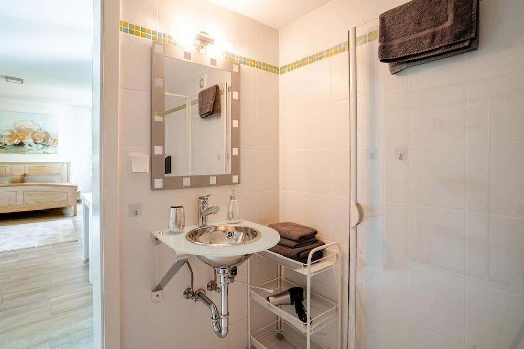 Tolles Apartment In Idyllischer Ruhiger Lage Brunswick Extérieur photo